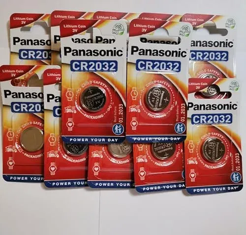 Panasonic CR2032 : lot de 12 piles bouton lithium 3 V